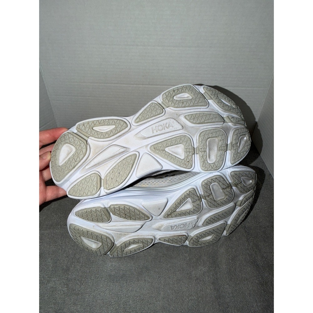 Women's Hoka Bondi 8 Shoes Size 9.5 - Picture 4 of 5